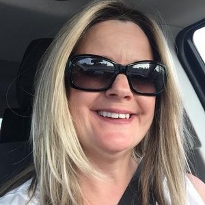 Meet your Posher, Wendy